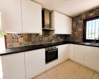 Resale - Villa - Estepona - Estepona Centro