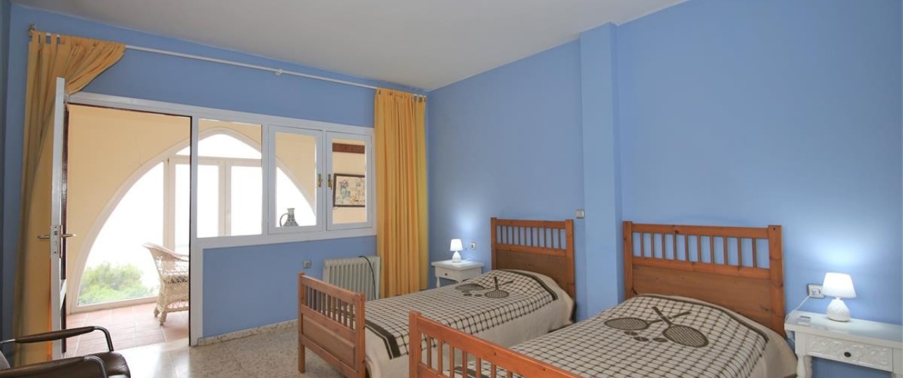 Resale - Villa - Estepona - Estepona Centro