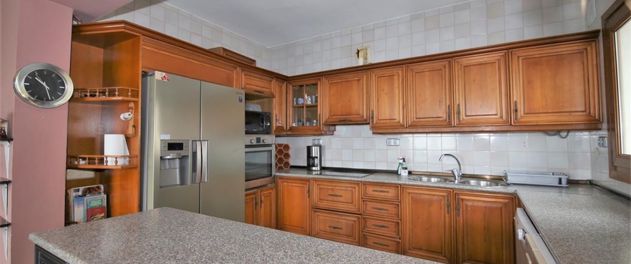 Resale - Villa - Estepona - Estepona Centro