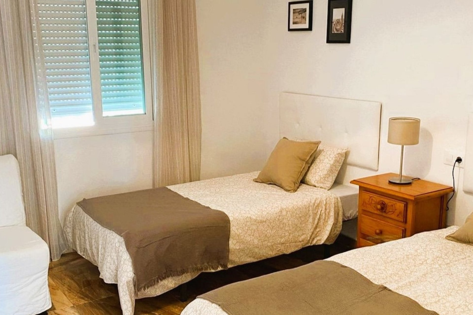 Resale - Villa - Estepona - Estepona Centro