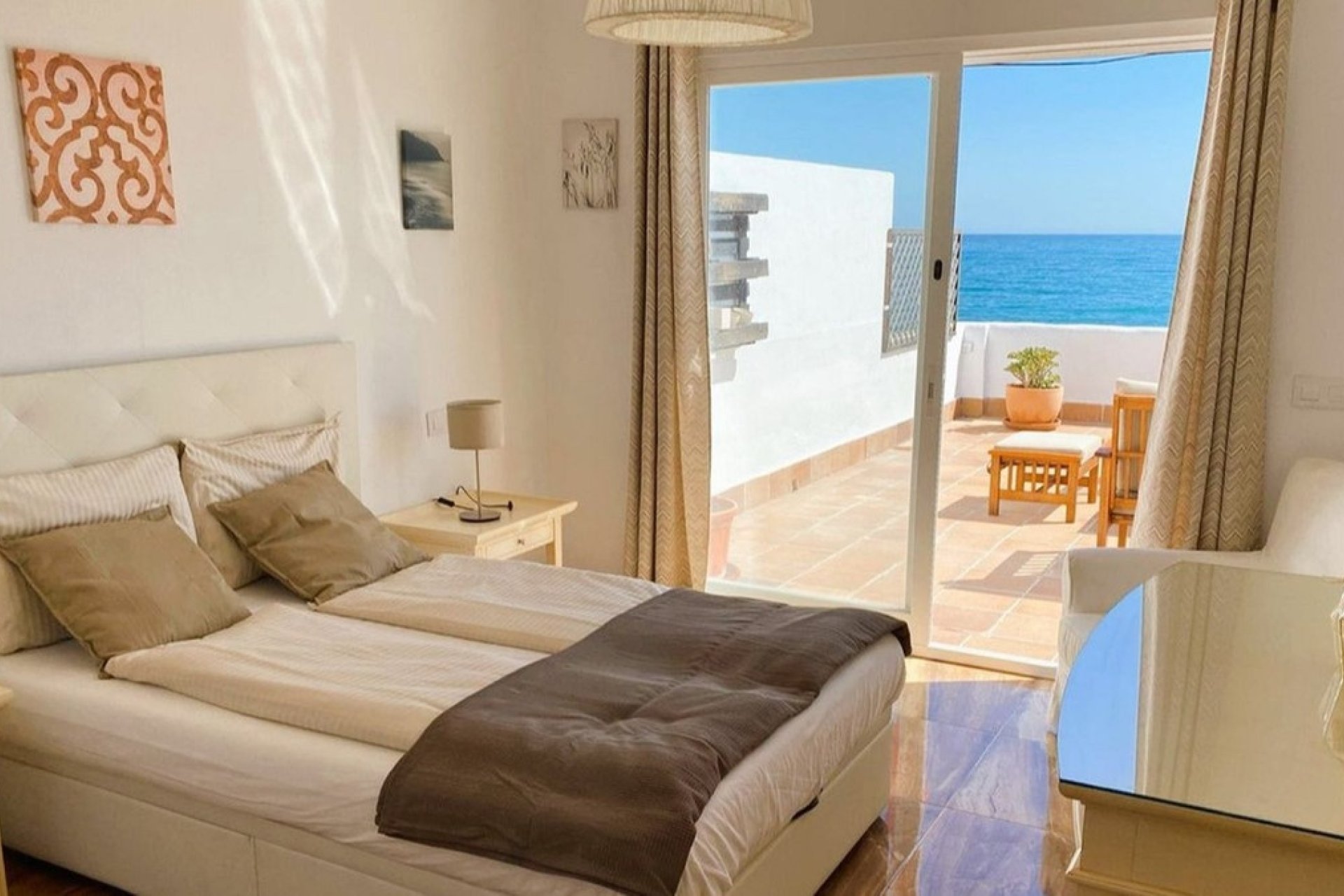 Resale - Villa - Estepona - Estepona Centro