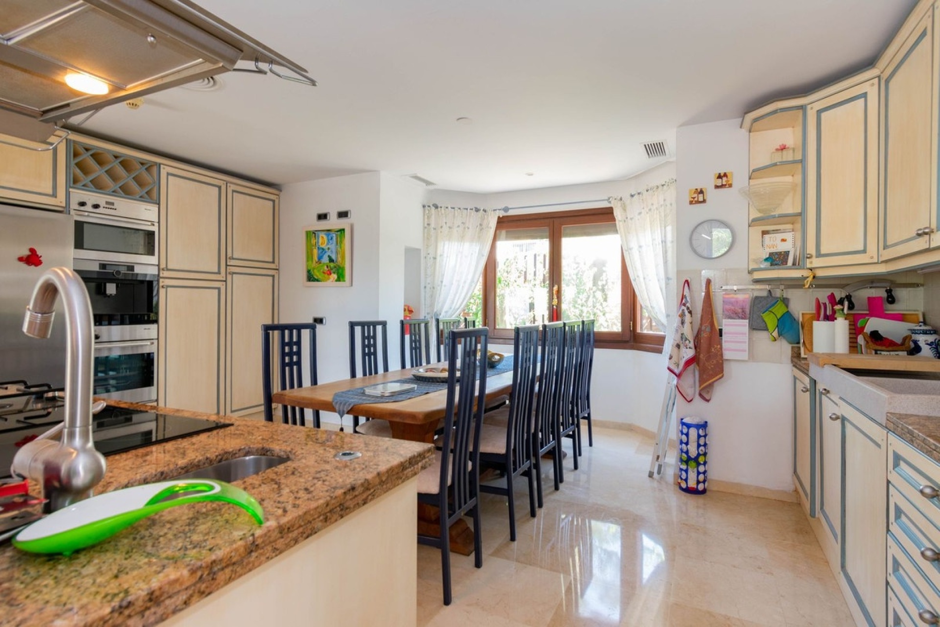 Resale - Villa - Estepona - Estepona Centro