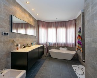 Resale - Villa - Estepona - Estepona Centro