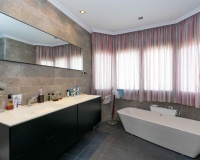 Resale - Villa - Estepona - Estepona Centro