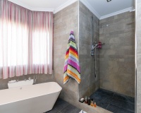Resale - Villa - Estepona - Estepona Centro