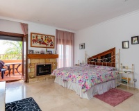 Resale - Villa - Estepona - Estepona Centro