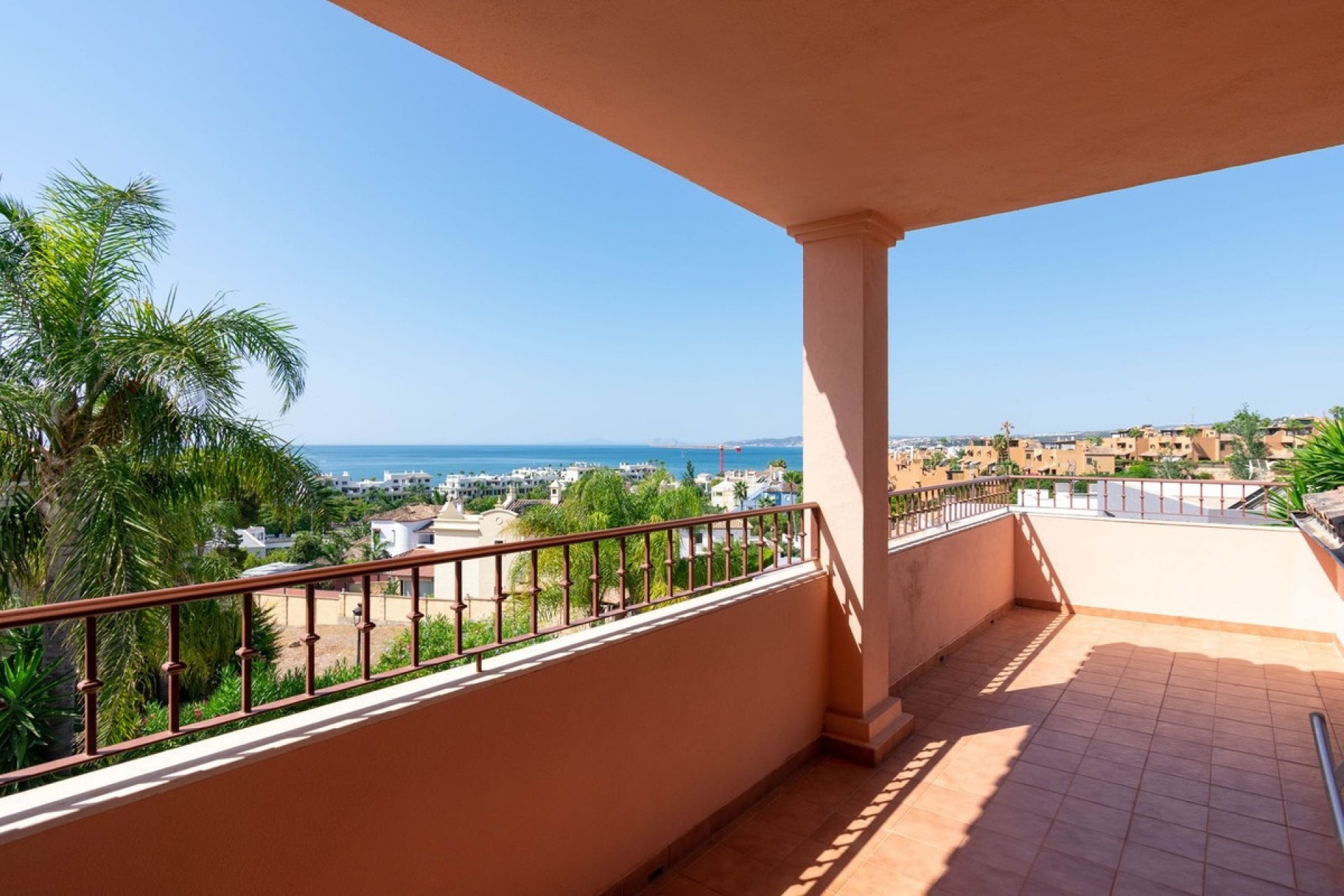 Resale - Villa - Estepona - Estepona Centro