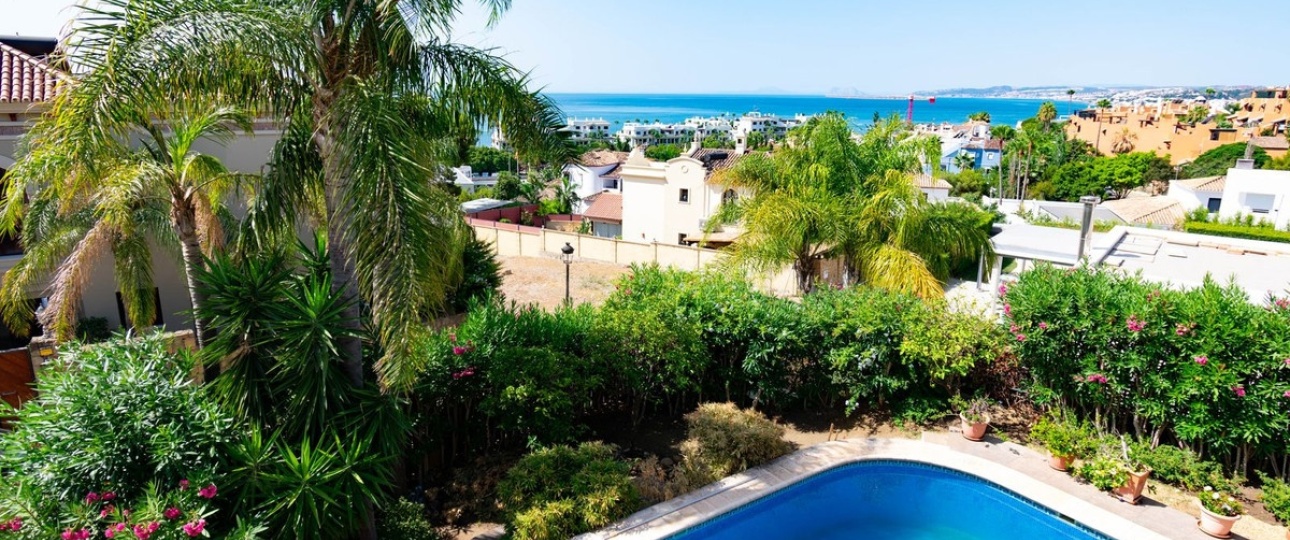 Resale - Villa - Estepona - Estepona Centro