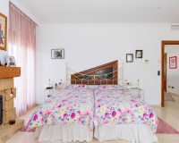 Resale - Villa - Estepona - Estepona Centro