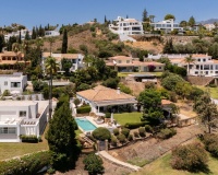 Resale - Villa - Estepona - Estepona Centro