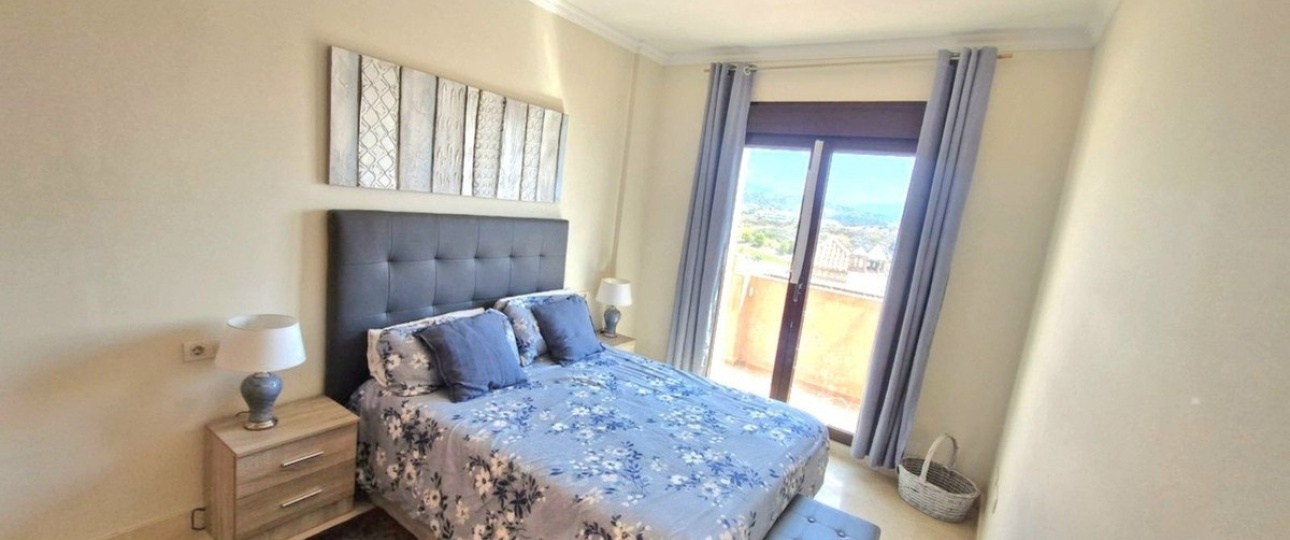 Resale - Villa - Estepona - Estepona Centro