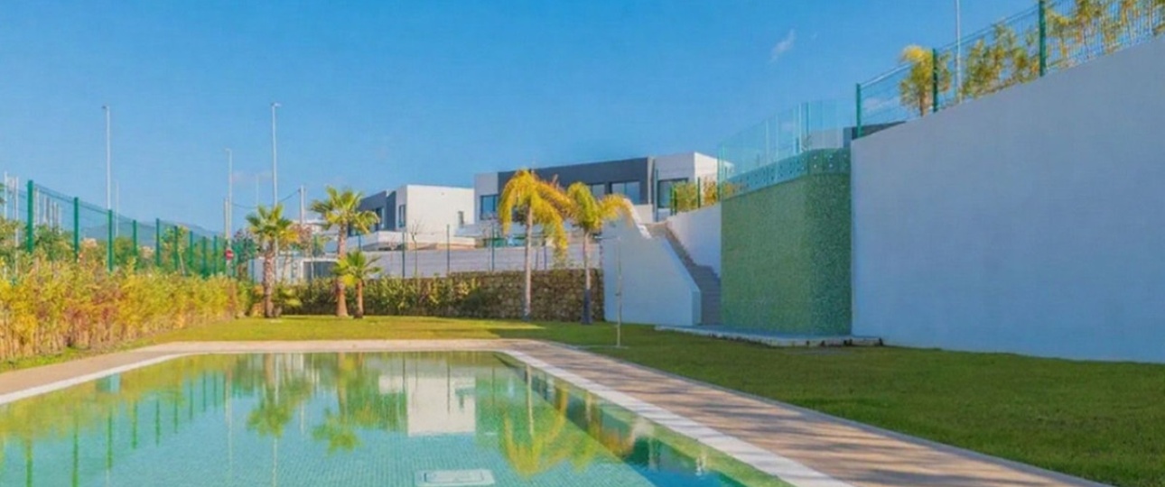 Resale - Villa - Estepona - Estepona Centro