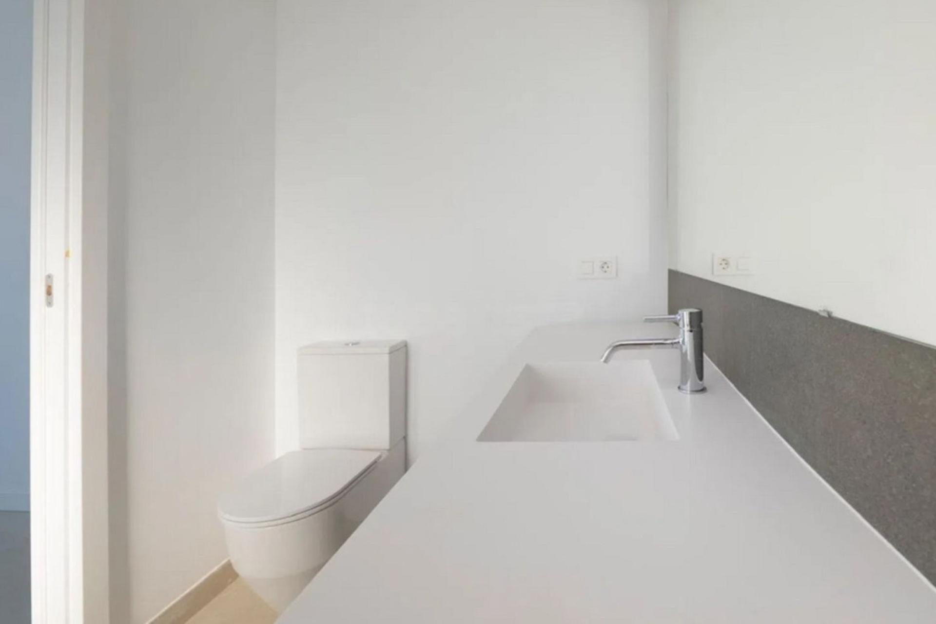 Resale - Villa - Estepona - Estepona Centro