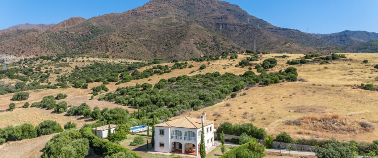 Resale - Villa - Estepona - Estepona Centro