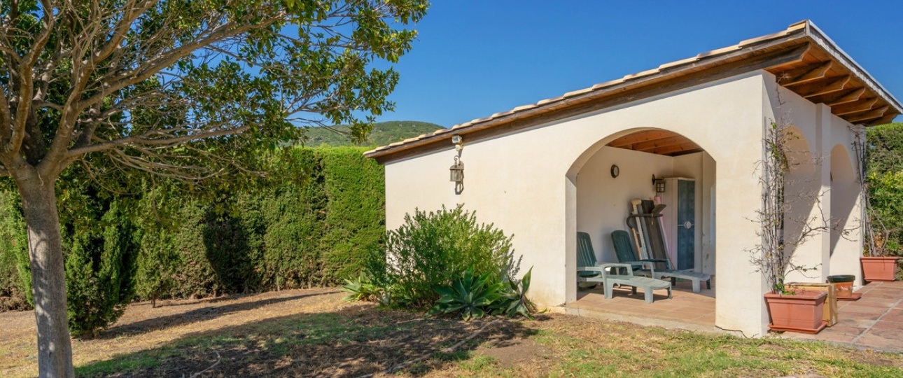 Resale - Villa - Estepona - Estepona Centro