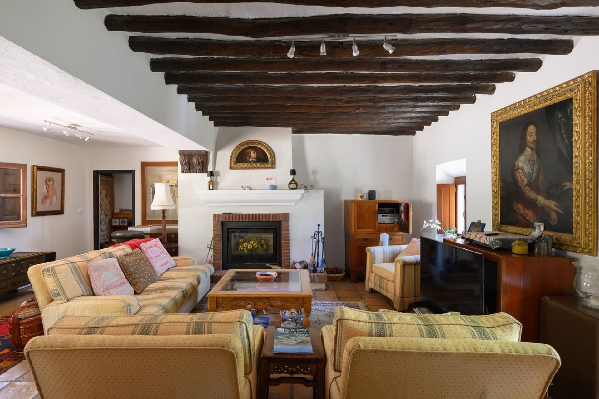 Resale - Villa - Estepona - Estepona Centro