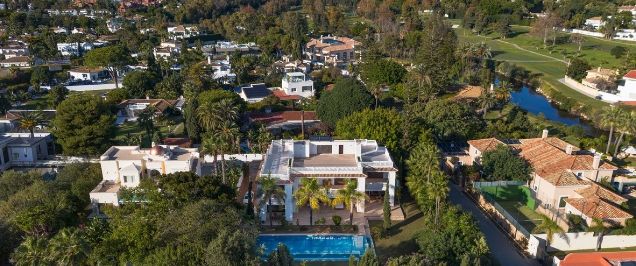 Resale - Villa - Estepona - Estepona Centro