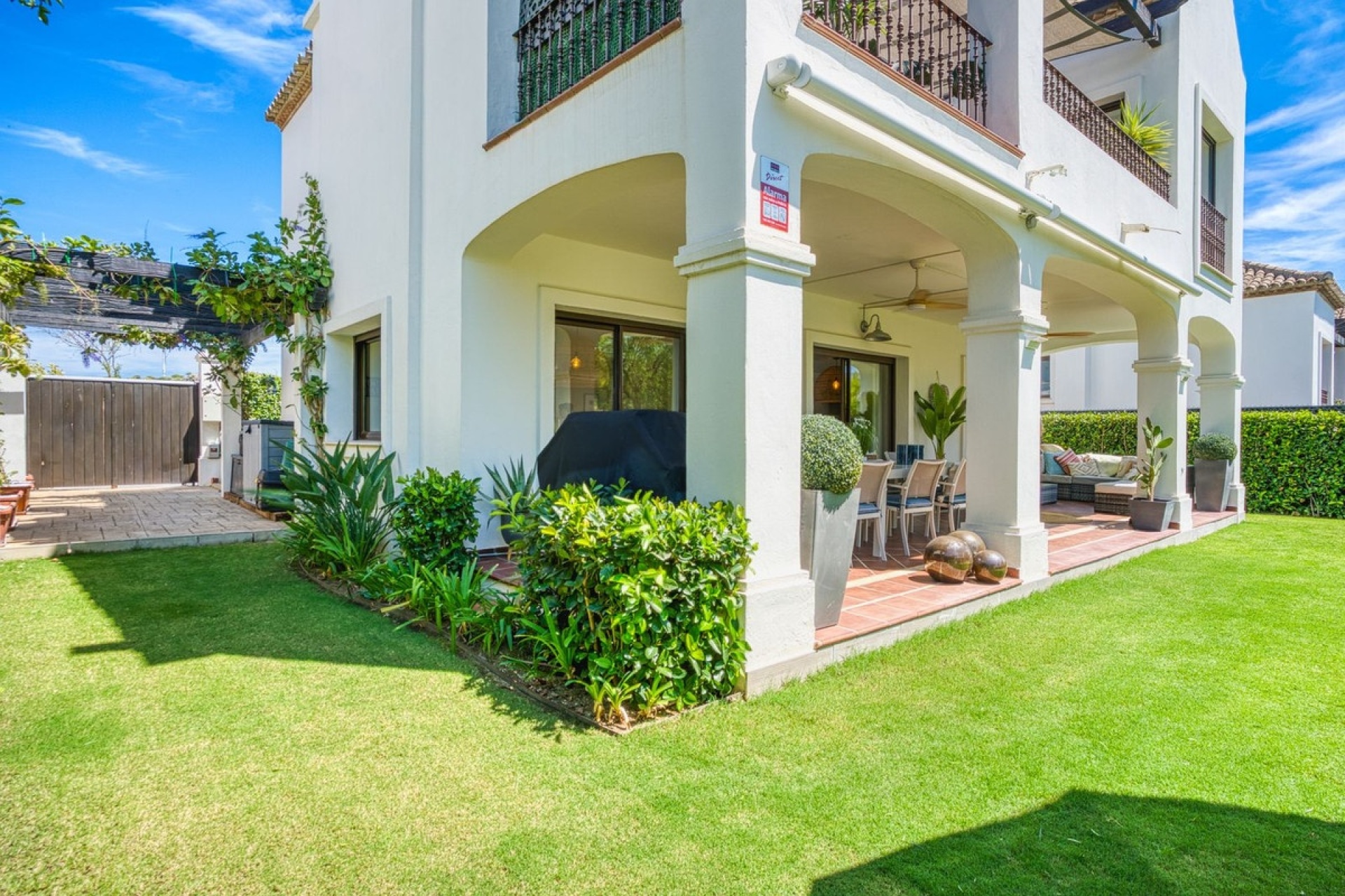Resale - Villa - Estepona - Estepona Centro