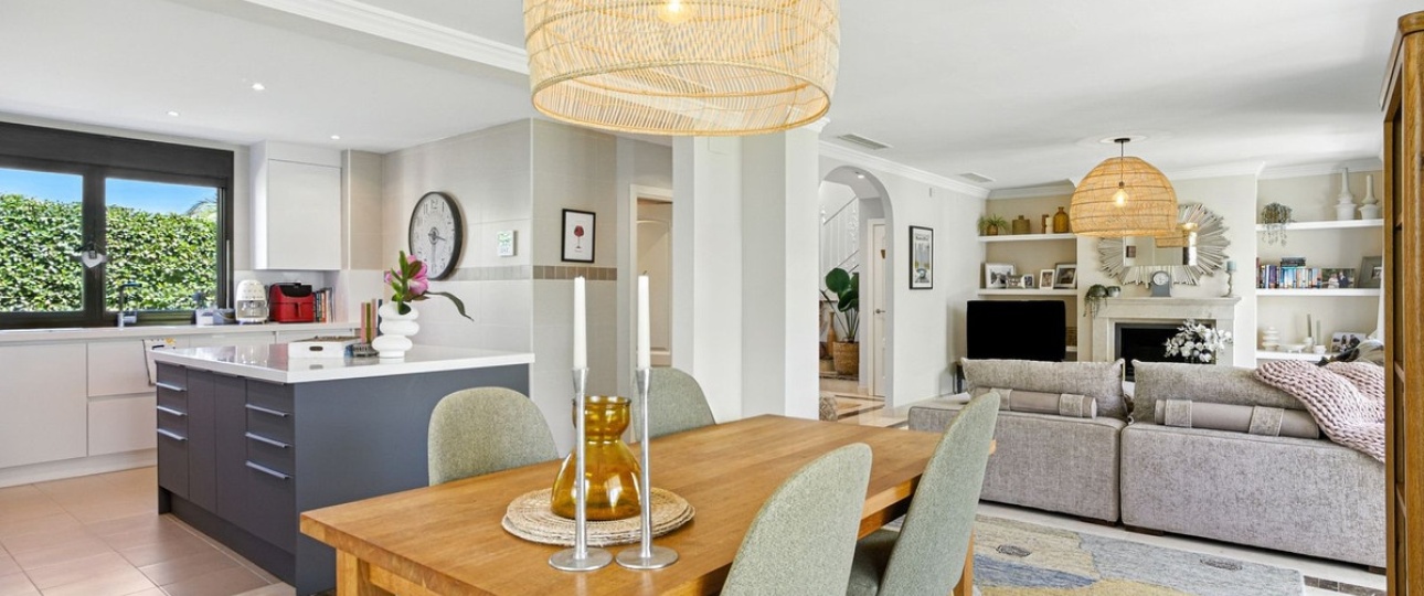 Resale - Villa - Estepona - Estepona Centro