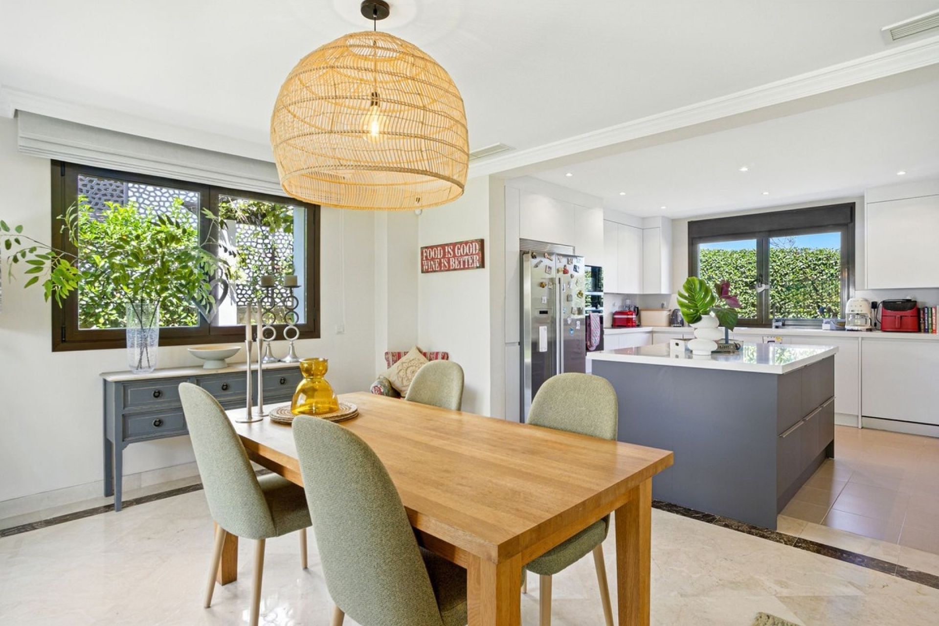 Resale - Villa - Estepona - Estepona Centro