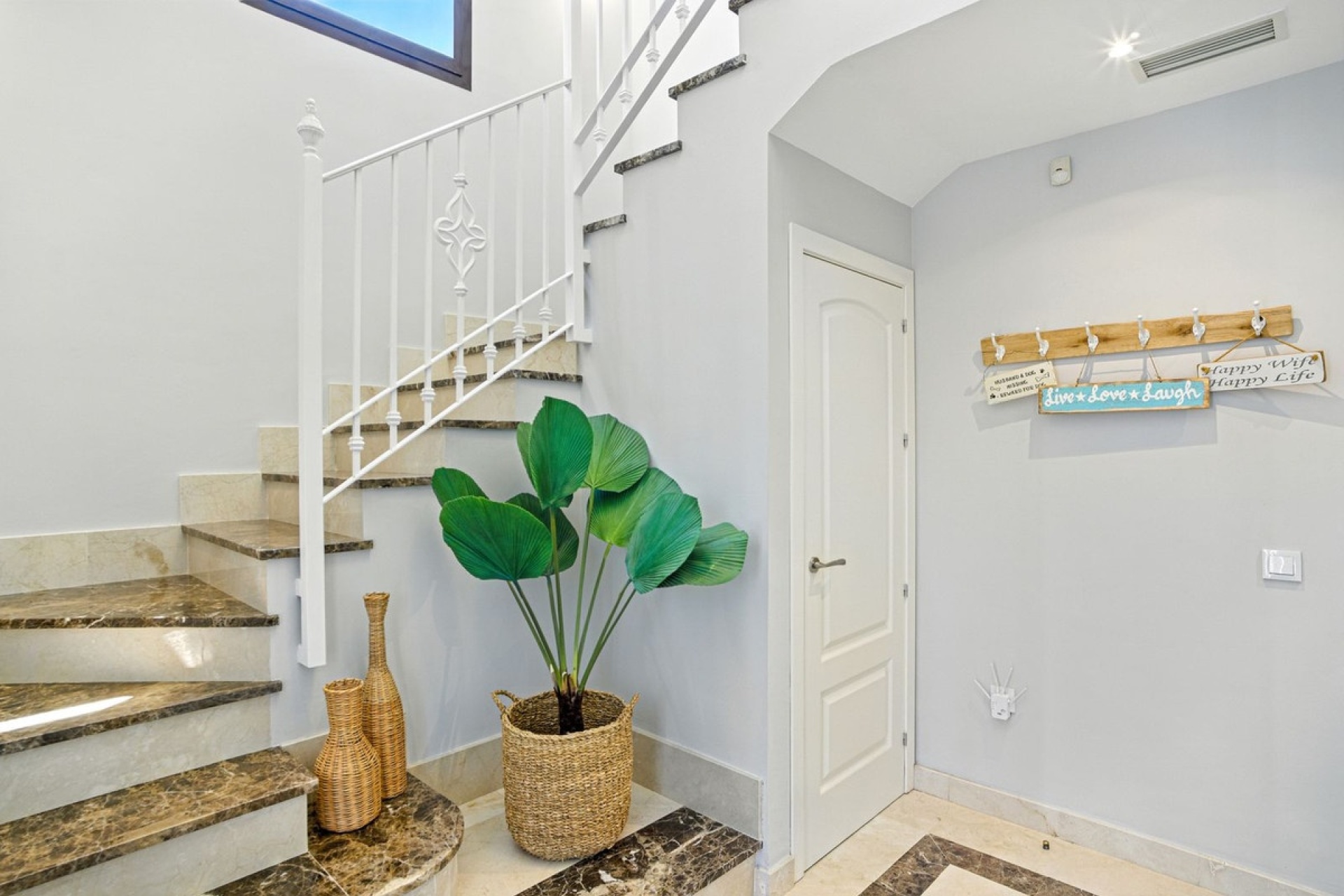 Resale - Villa - Estepona - Estepona Centro