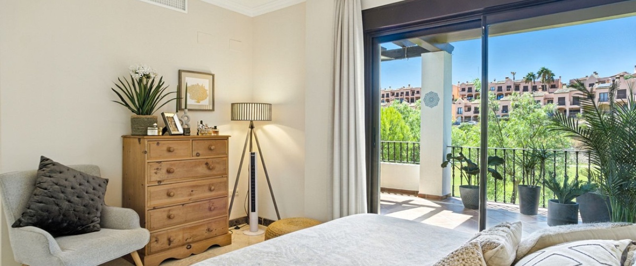 Resale - Villa - Estepona - Estepona Centro