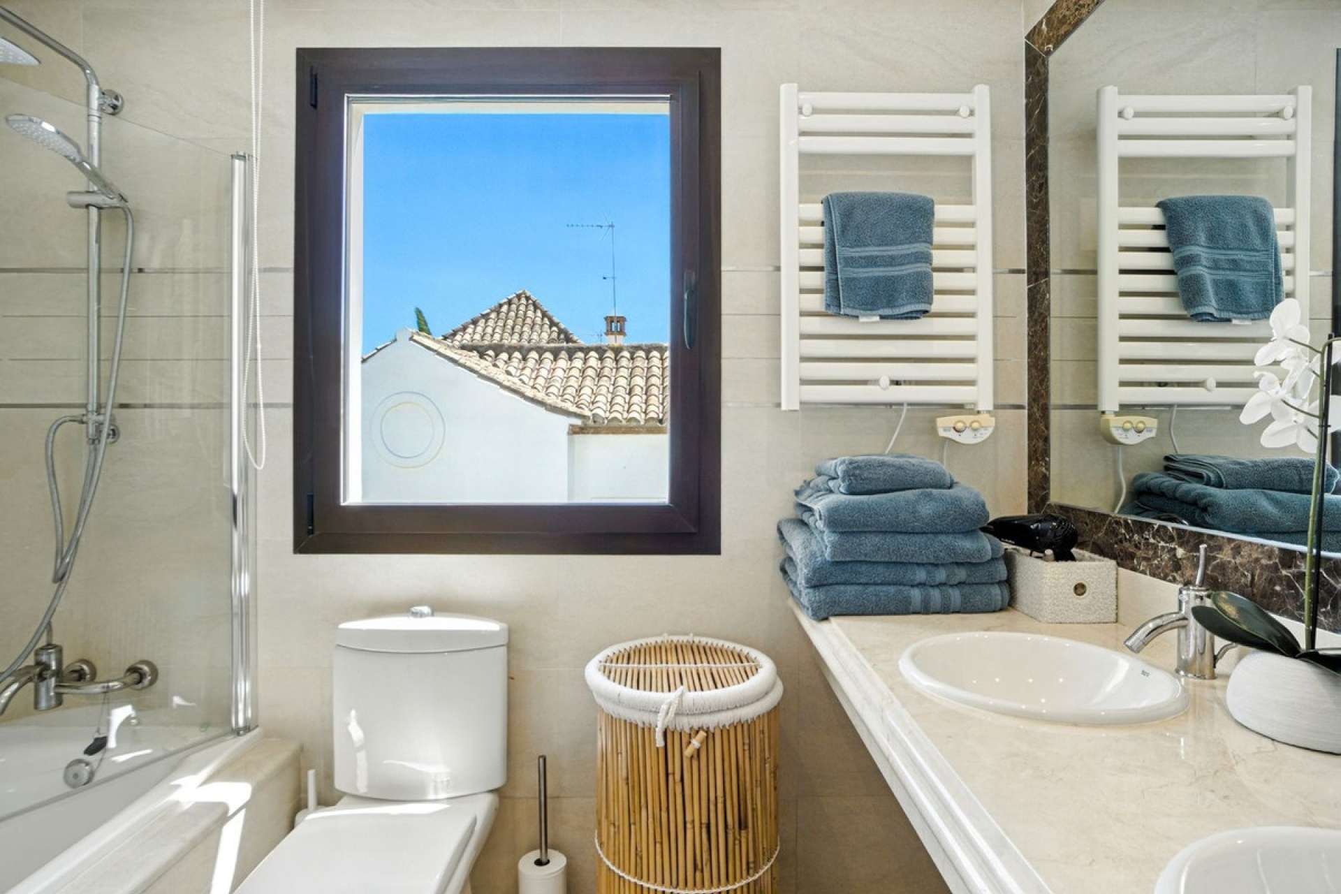 Resale - Villa - Estepona - Estepona Centro