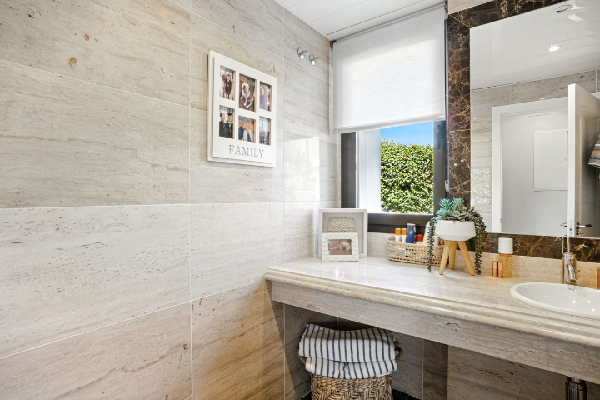 Resale - Villa - Estepona - Estepona Centro