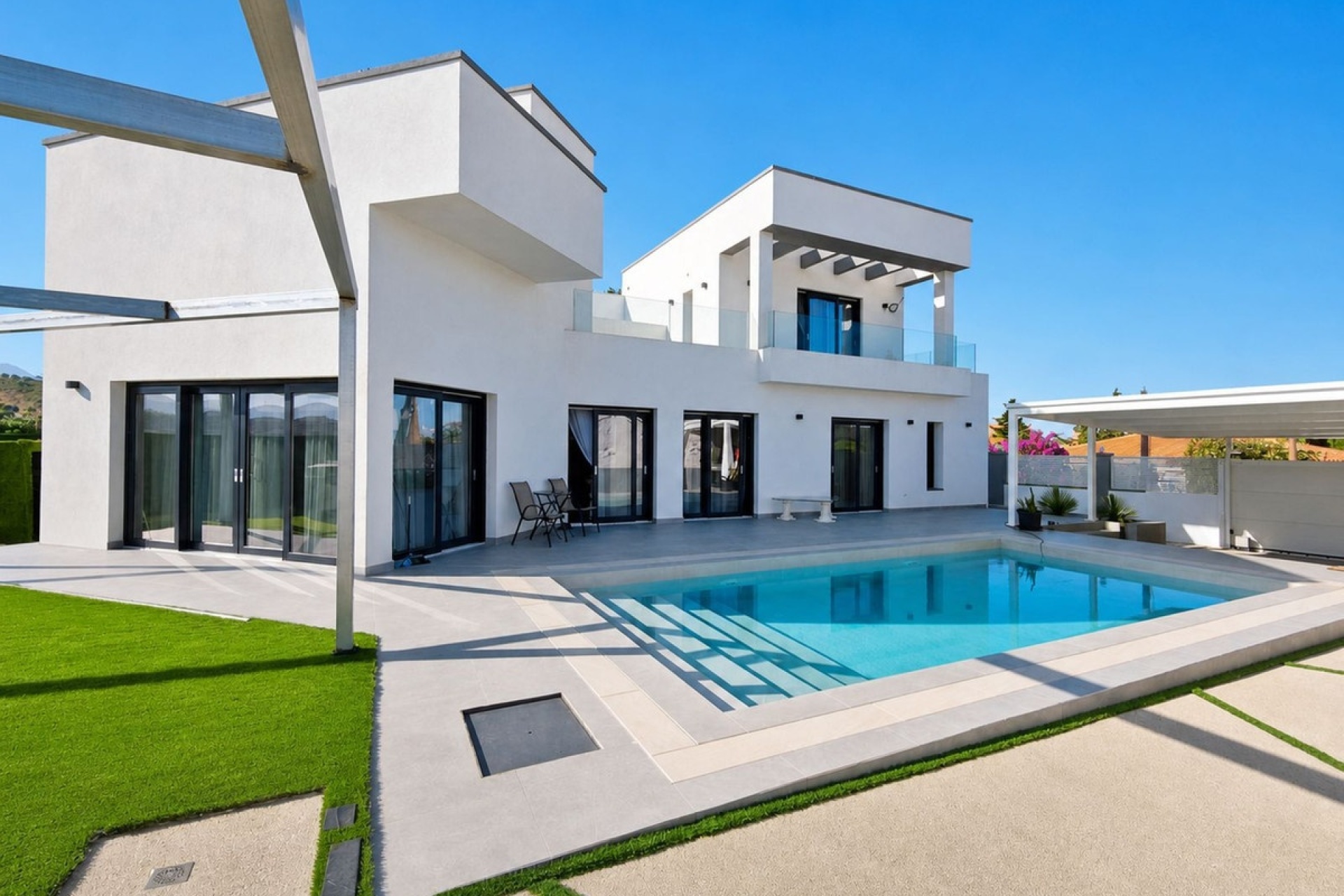 Resale - Villa - Estepona - Estepona Centro