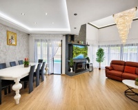 Resale - Villa - Estepona - Estepona Centro