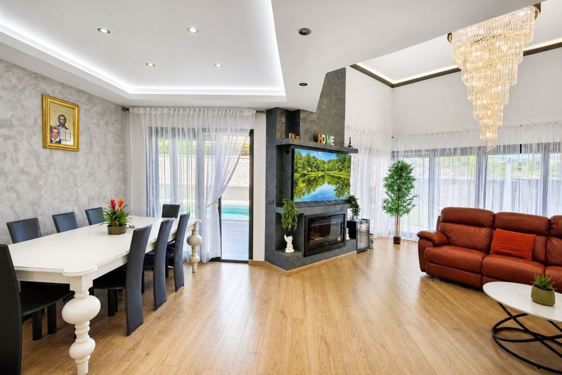 Resale - Villa - Estepona - Estepona Centro