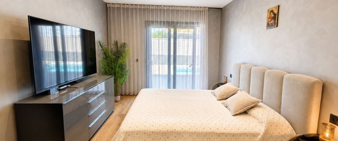 Resale - Villa - Estepona - Estepona Centro
