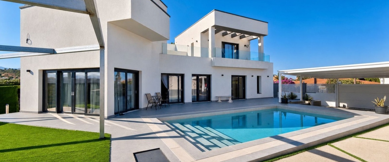 Resale - Villa - Estepona - Estepona Centro
