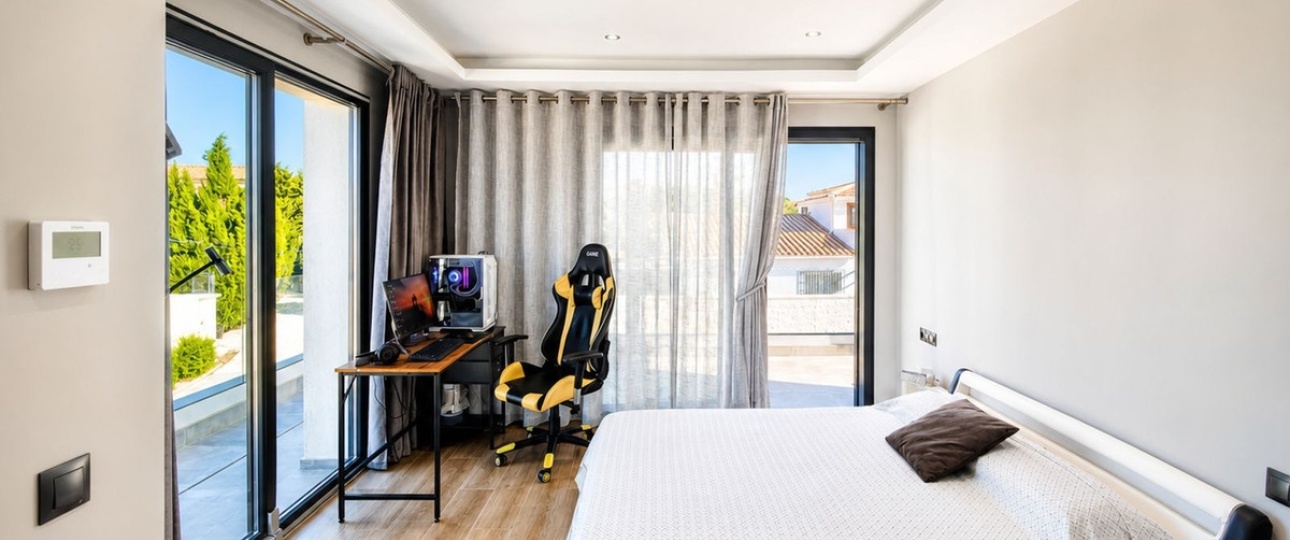Resale - Villa - Estepona - Estepona Centro
