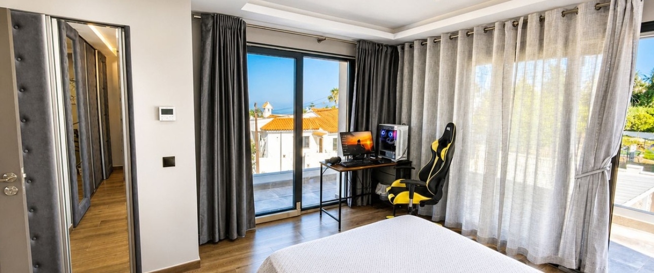 Resale - Villa - Estepona - Estepona Centro