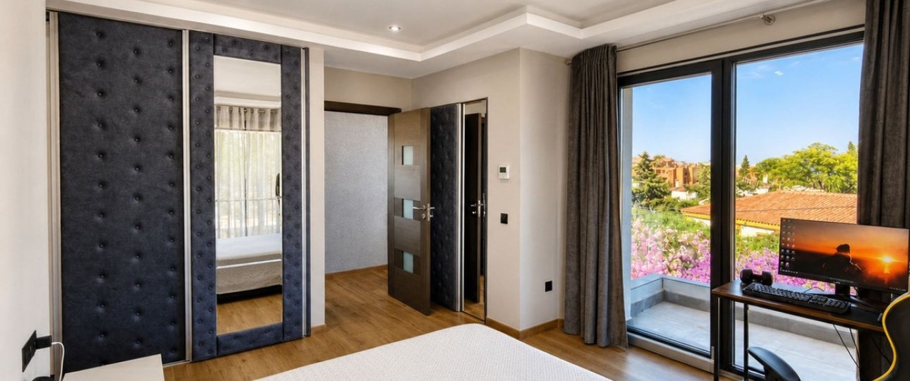 Resale - Villa - Estepona - Estepona Centro