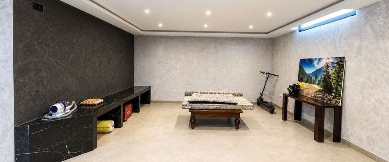 Resale - Villa - Estepona - Estepona Centro