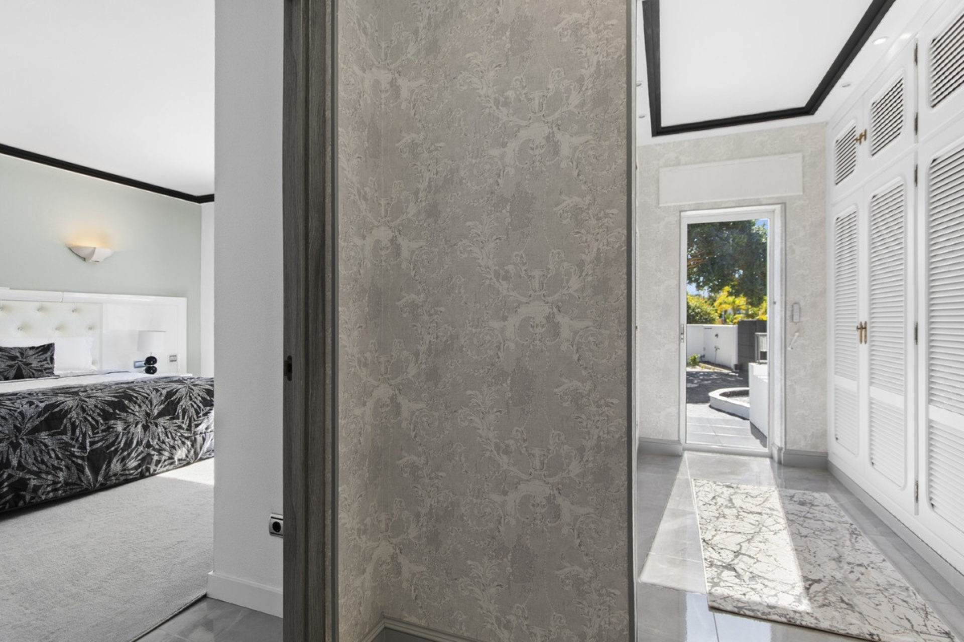 Resale - Villa - Estepona - Estepona Centro
