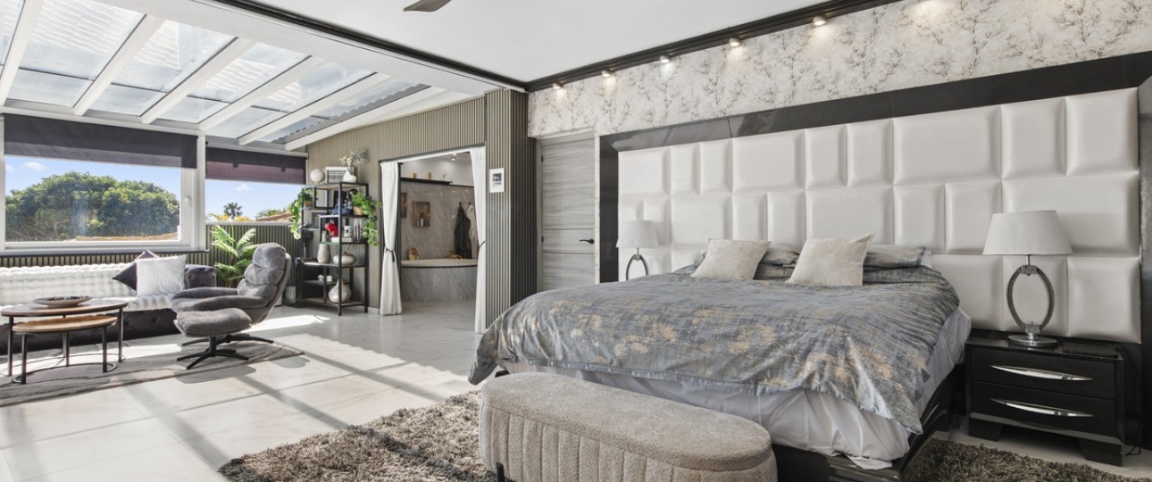 Resale - Villa - Estepona - Estepona Centro