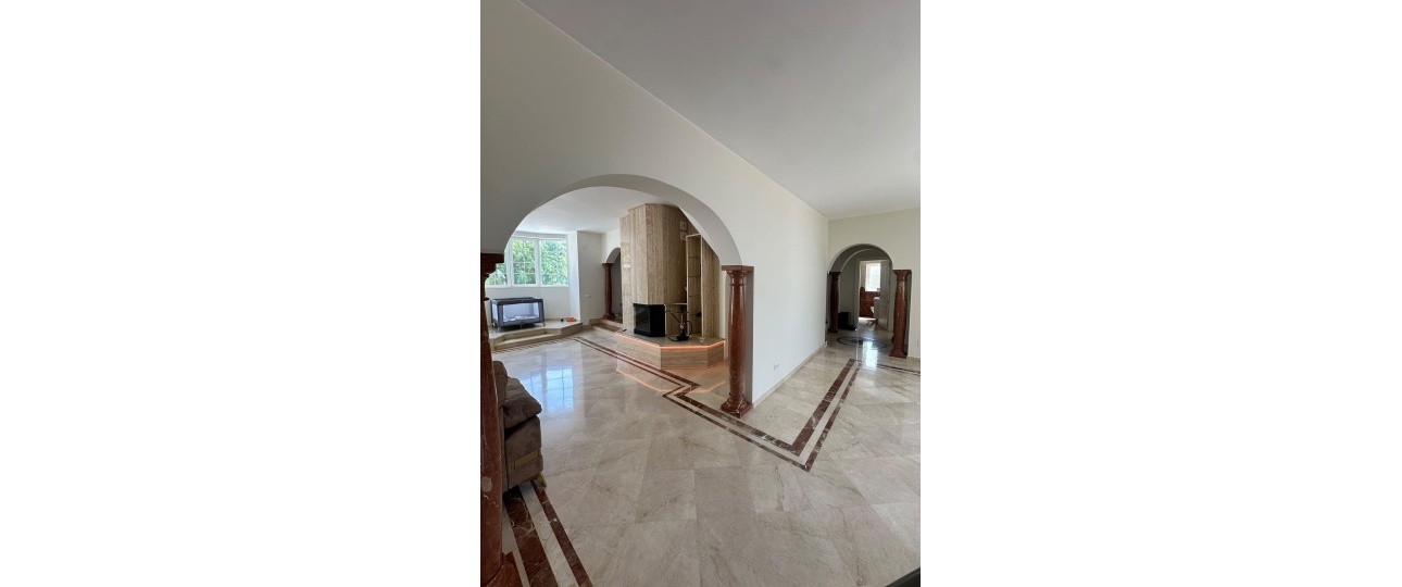 Resale - Villa - Estepona - Estepona Centro