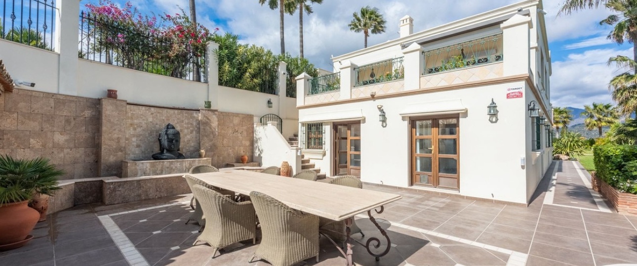 Resale - Villa - Estepona - Estepona Centro