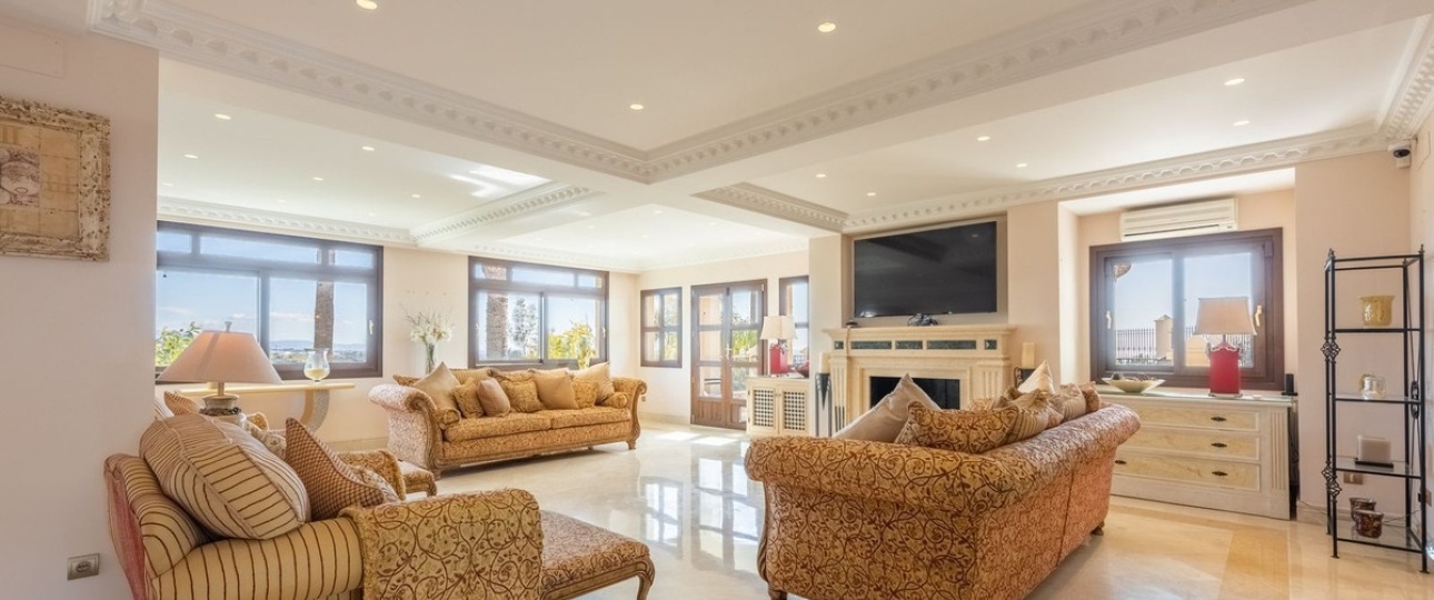 Resale - Villa - Estepona - Estepona Centro