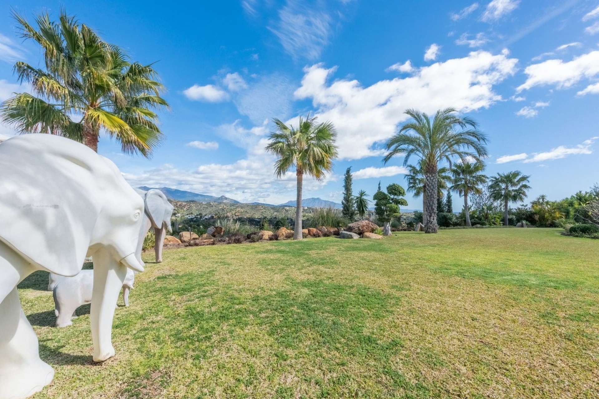Resale - Villa - Estepona - Estepona Centro