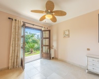 Resale - Villa - Estepona - Estepona Centro