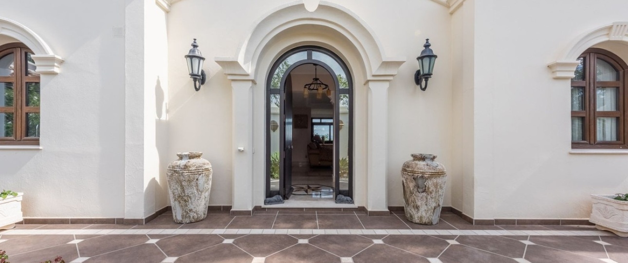 Resale - Villa - Estepona - Estepona Centro