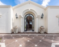 Resale - Villa - Estepona - Estepona Centro