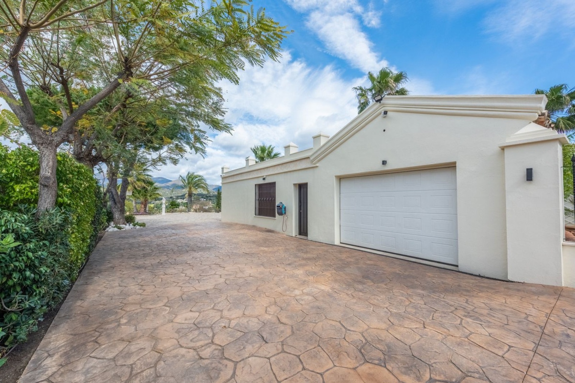 Resale - Villa - Estepona - Estepona Centro