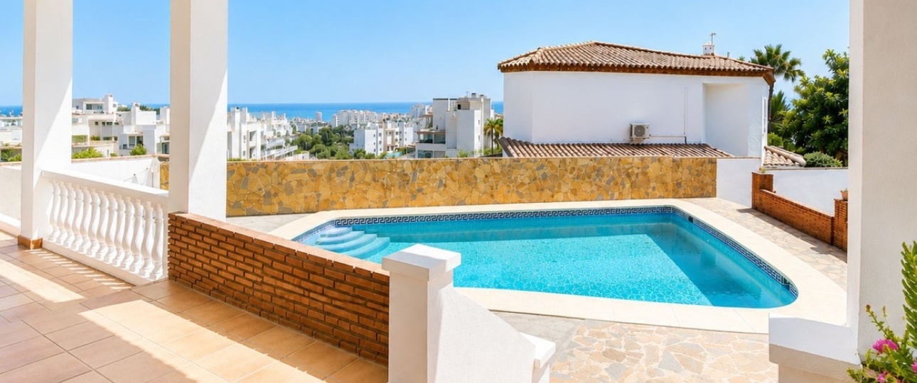 Resale - Villa - Estepona - Estepona Centro