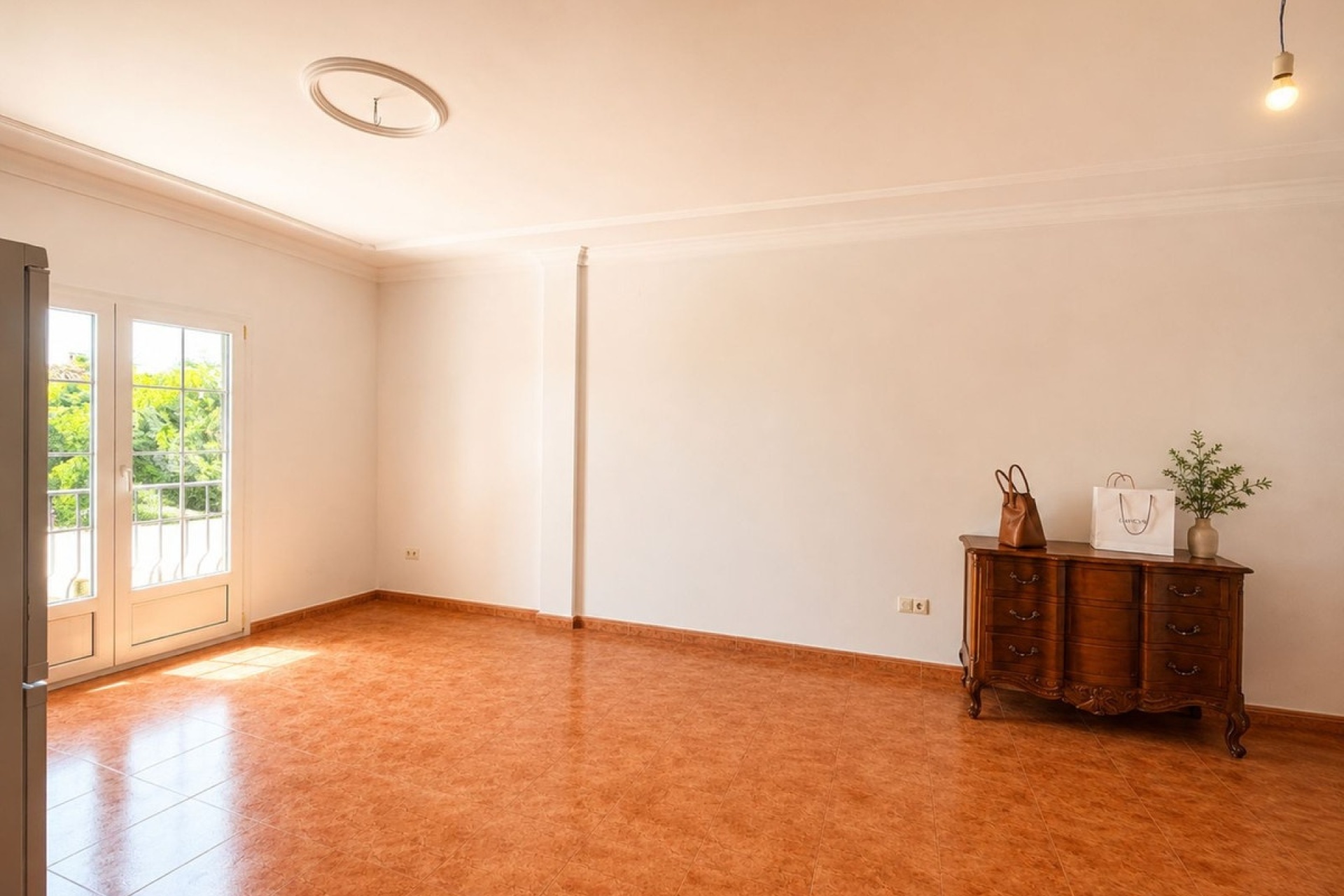 Resale - Villa - Estepona - Estepona Centro