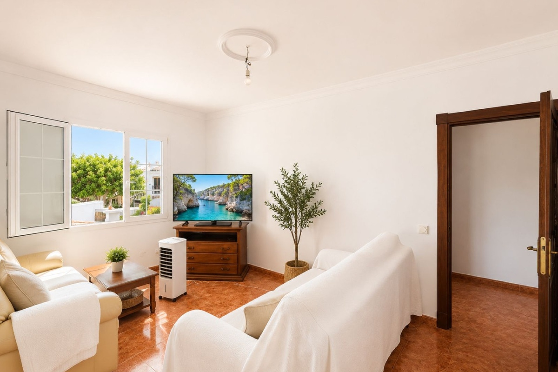 Resale - Villa - Estepona - Estepona Centro
